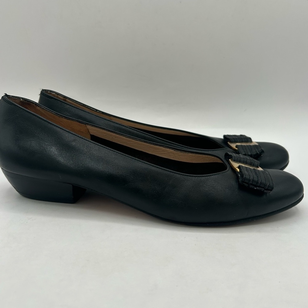 Salvatore Ferragamo Vara Gold Bow Logo Black Leather Ballerina flat Shoe  Size 7 - Picture 8 of 16